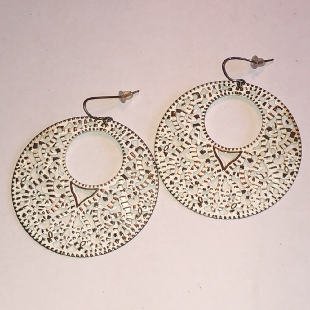 Elegant White Distressed Boho Filigree Earrings